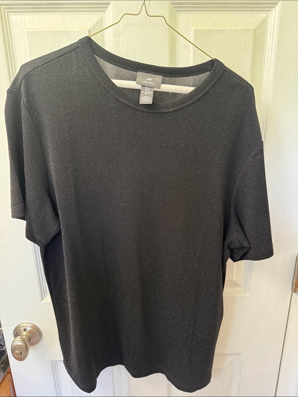 H&M Men’s Black Shimmery Short Sleeve Crew Neck Tee
